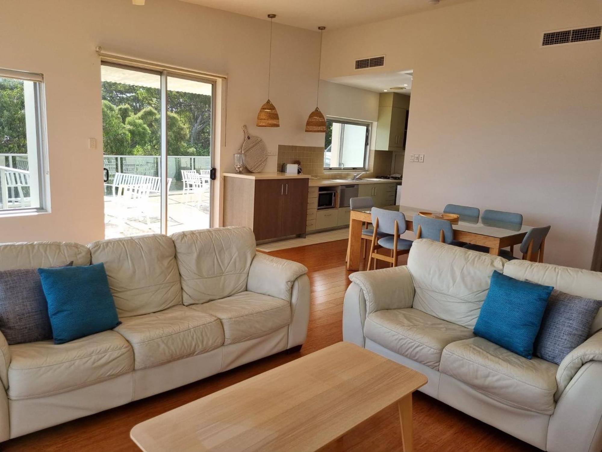 Rainbow Ocean Palms Resort Рейнбоу Бийч Екстериор снимка