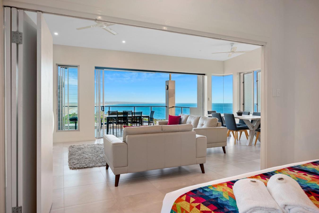 Rainbow Ocean Palms Resort Рейнбоу Бийч Екстериор снимка